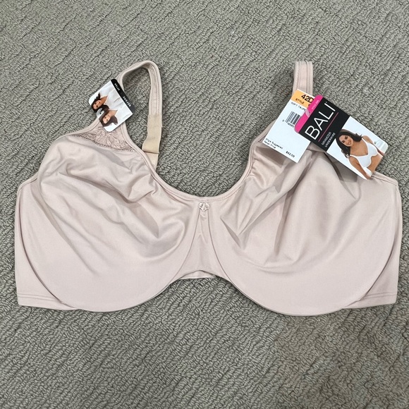 Bali Intimates & Sleepwear Bali Minimizer 42dd Underwire Bra Style 3385 New Poshmark